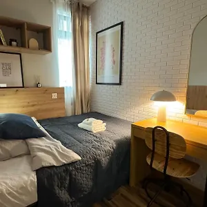 A2 - - Haven - Two Shared Bathrooms Apartament